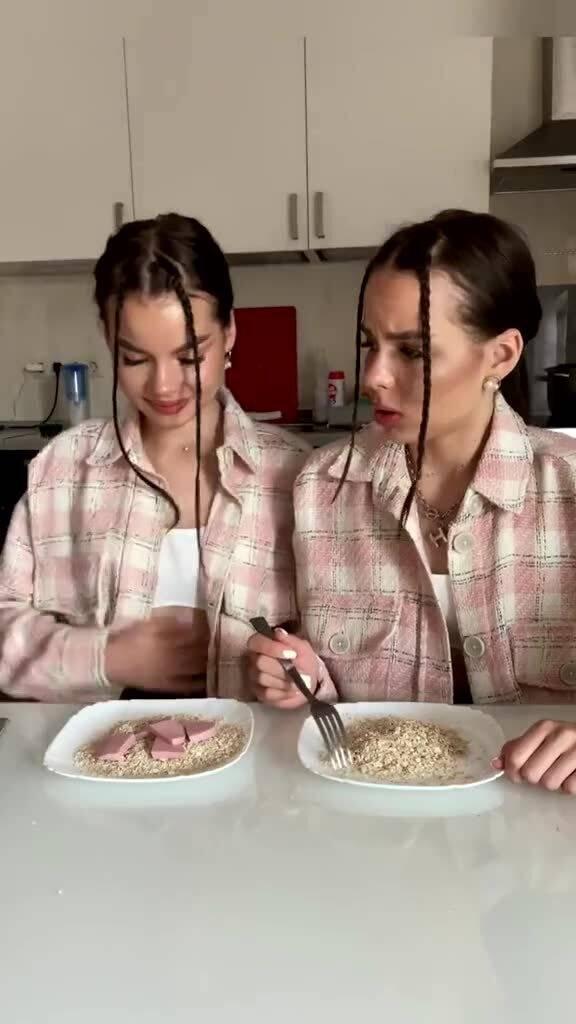 吃瓜国外小姐姐视频在线观看,揭秘吃瓜国外小姐姐的精彩视频盛宴